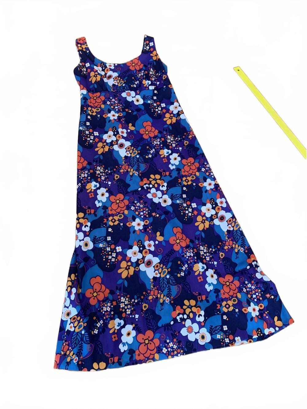 Vintage Floral Pattern Sleeveless Maxi Dress